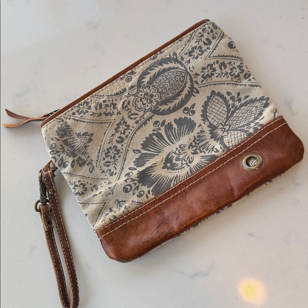 Myra Bag Boho Tan & Cream Patterned Floral Wristlet w/leather Trim